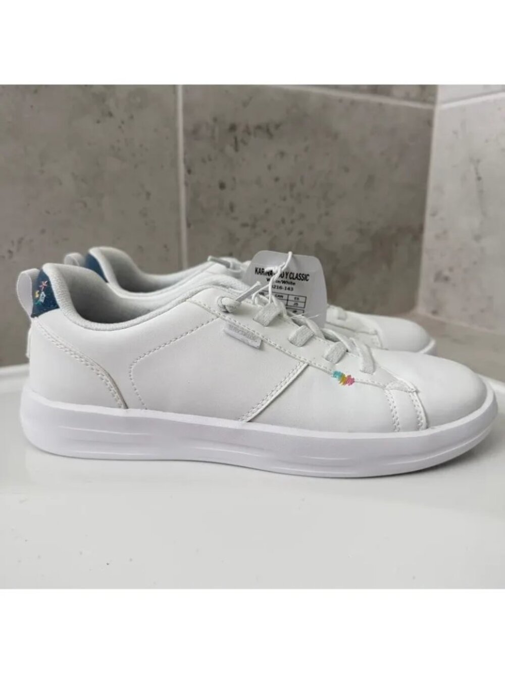 Hey Dude White Sneakers Size 5 Big Girls